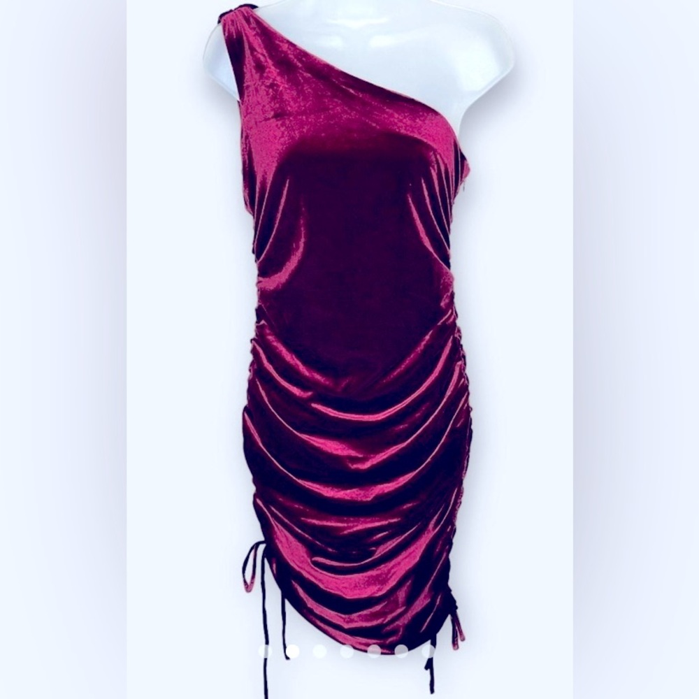 House of Harlow Velvet Ruched Dress